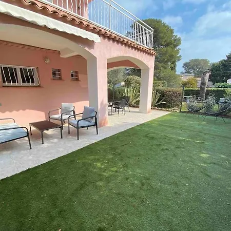 Apartment Superbe Avec Terrasse A 80m De La Saint-Raphael (Var)